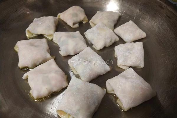 胡萝卜素小锅贴的做法图解3