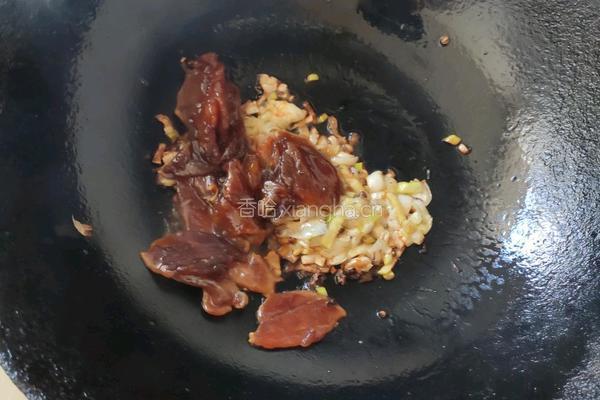 菜花炒肉的做法图解2
