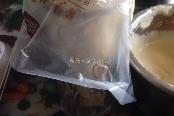 海绵杯子蛋糕的做法图解5