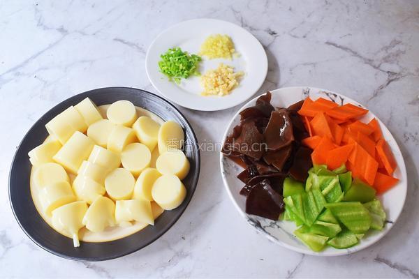 家常炒鸡蛋豆腐便当的做法图解2