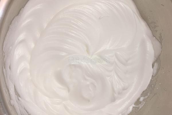 八寸戚风蛋糕，仅5样材料的做法图解2