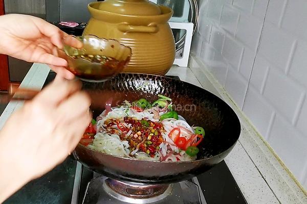 辣炒河粉的做法图解5