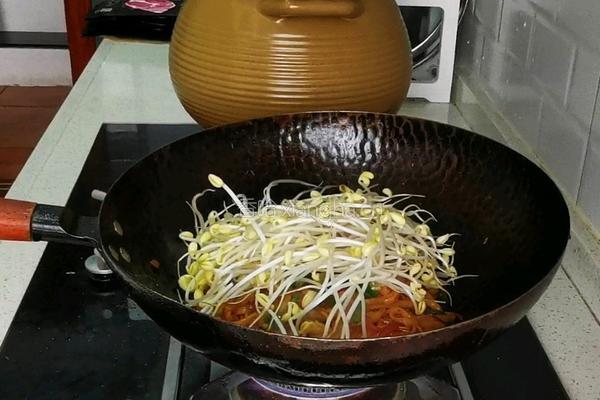 辣炒河粉的做法图解7