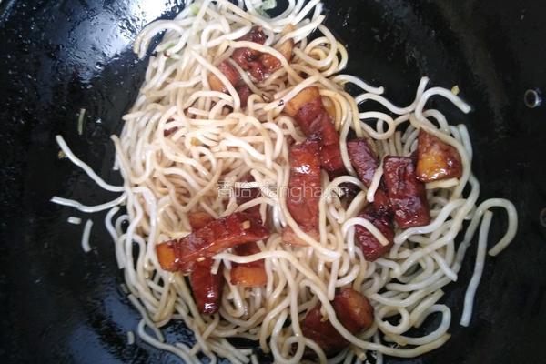 红烧肉炖粉条的做法图解7