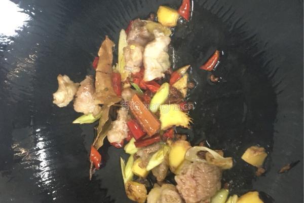 土豆炖牛肉的做法图解3