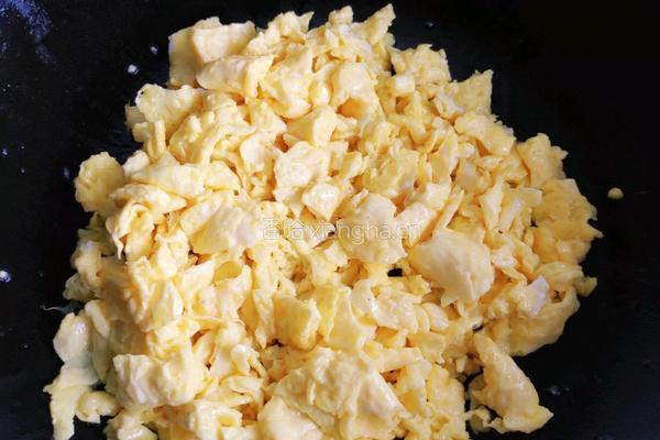 菠萝咖哩炒饭的做法图解5