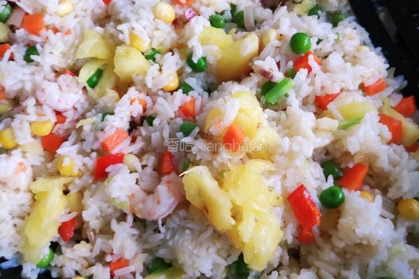 菠萝咖哩炒饭的做法图解11