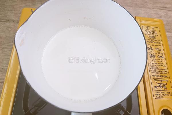暖心暖胃的姜汁撞奶的做法图解3
