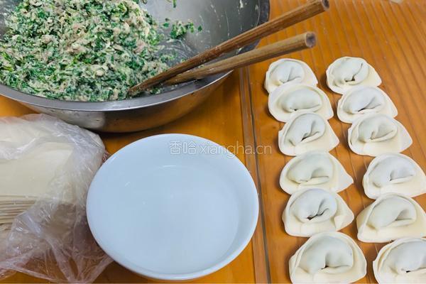 荠菜馄饨抱蛋便当的做法图解4