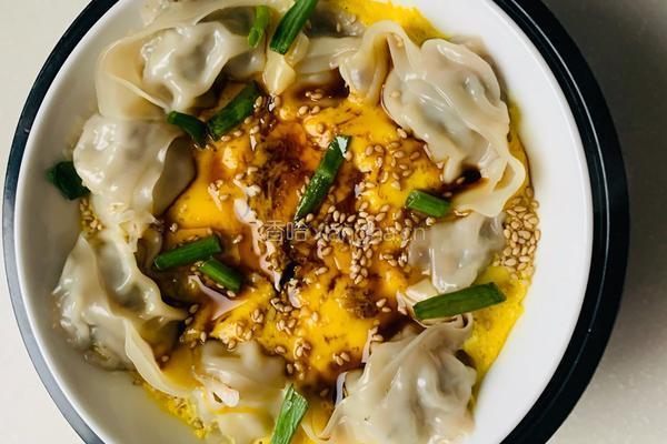 荠菜馄饨抱蛋便当的做法图解9