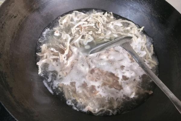 肉丝煨笋干的做法图解5