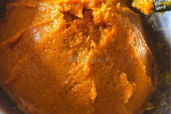 外酥里嫩南瓜饼的做法图解4