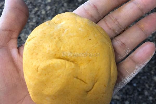 外酥里嫩南瓜饼的做法图解6