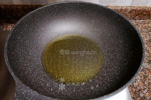 银耳炒菜花的做法图解7