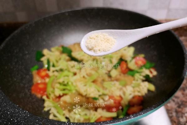 银耳炒菜花的做法图解13