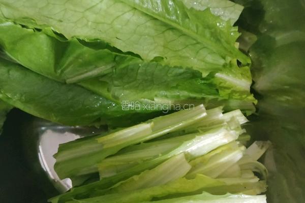 超级快速3分钟出锅蒜蓉油麦菜的做法图解1