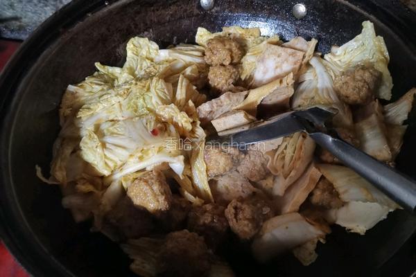大白菜烧圆子的做法图解4