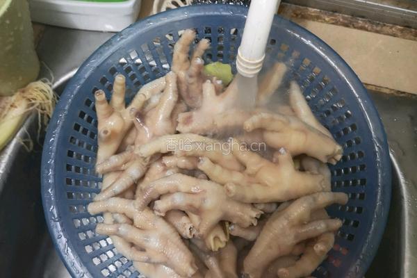盐焗鸡爪的做法图解5