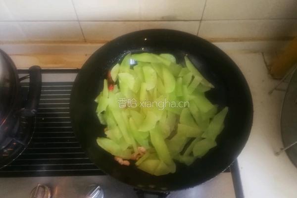 莴苣青椒炒肉丝的做法图解6