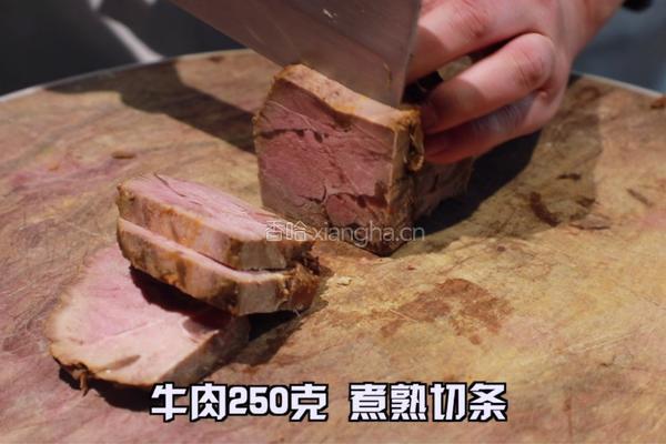 藤椒蒜蓉牛肉条的做法图解1