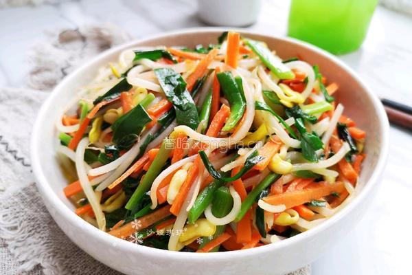 韭菜炒豆芽的做法图解12