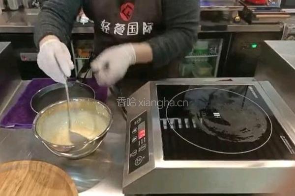 自制甜品｜芒果班戟的做法图解6