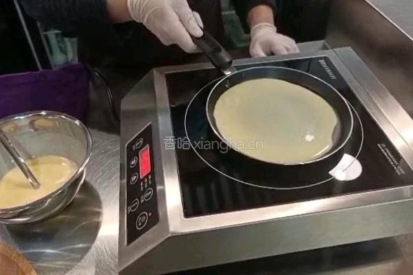 自制甜品｜芒果班戟的做法图解7