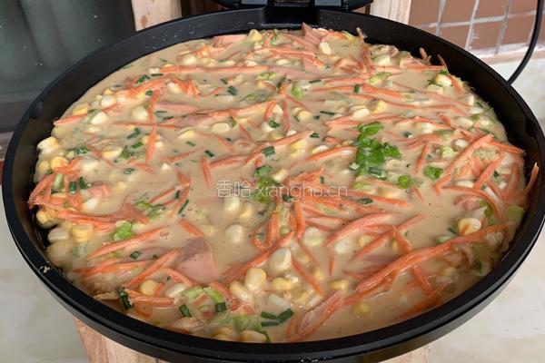 玉米胡萝卜虾米鸡蛋火腿烙饼的做法图解3