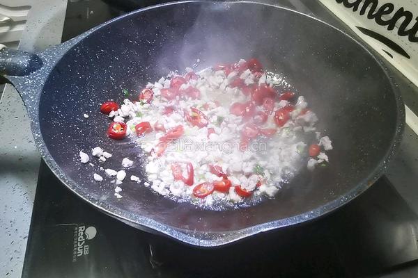 酸豇豆炒肉沫便当的做法图解4