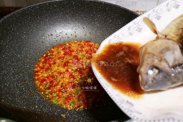 剁椒鲫鱼的做法图解8