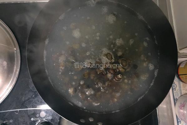 香辣螺丝头的做法图解1