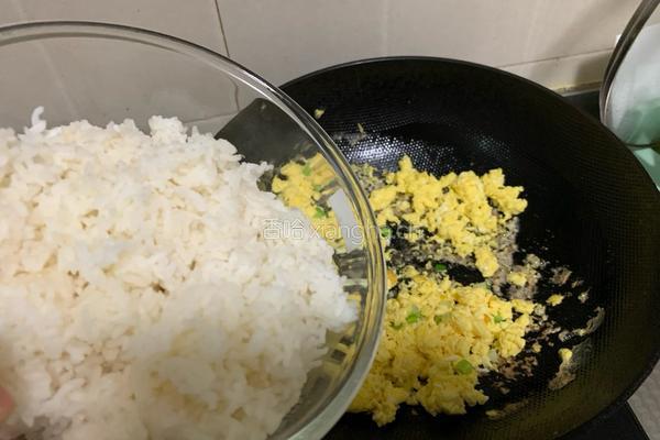 传统蛋炒饭便当的做法图解6