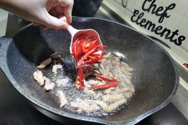 莲菜炒肉丝双色米便当的做法图解5