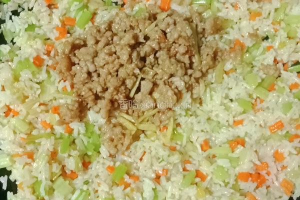 芹菜牛肉炒饭便当的做法图解13