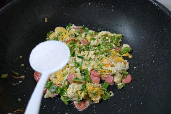 叉烧肉与鸡蛋炒青椒便当的做法图解9