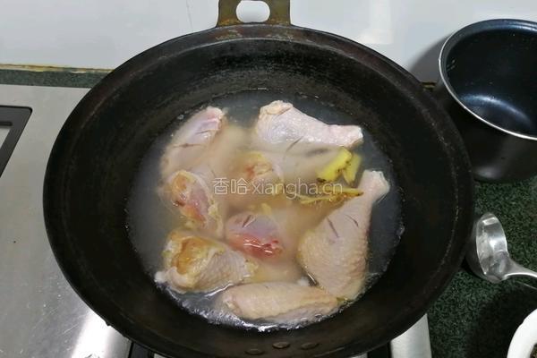 鸡翅鸡腿煲的做法图解3