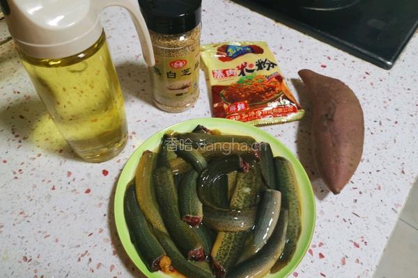 粉蒸泥鳅的做法图解1