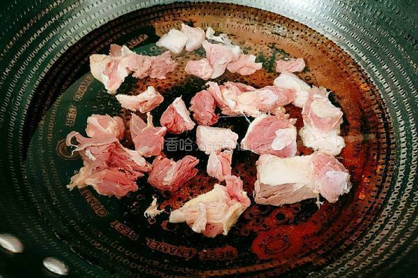 芋头炖牛腩的做法图解4