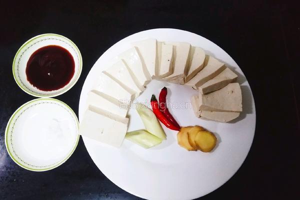 锅塌豆腐的做法图解1