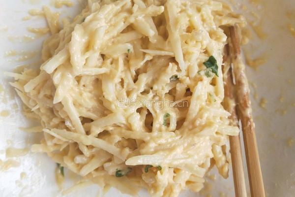 土豆鸡蛋饼的做法图解3