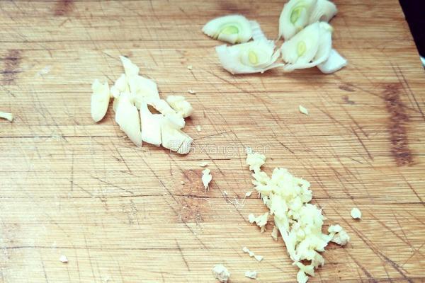 豆豉炒无丝豆的做法图解1