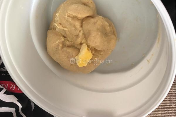 蜂蜜面包的做法图解2