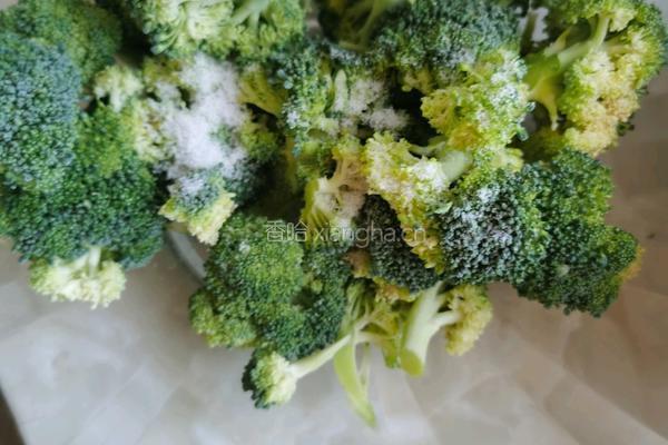 西兰花炒牛肉的做法图解1