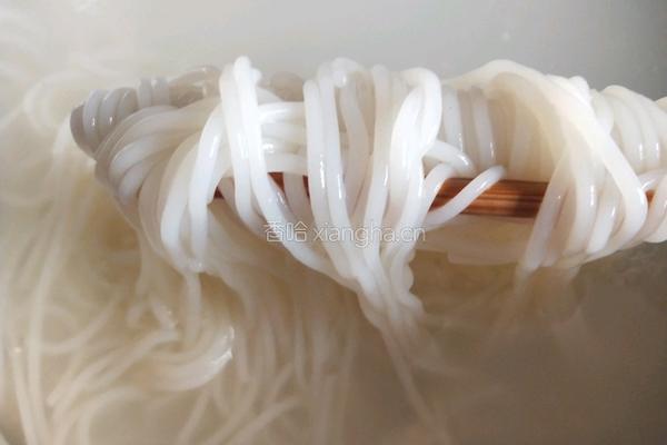 酸菜牛肉米粉的做法图解10