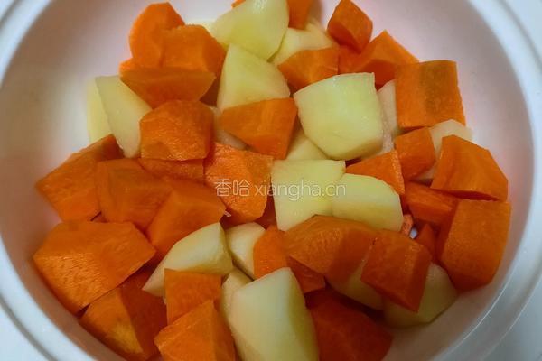 牛肉炖土豆的做法图解1