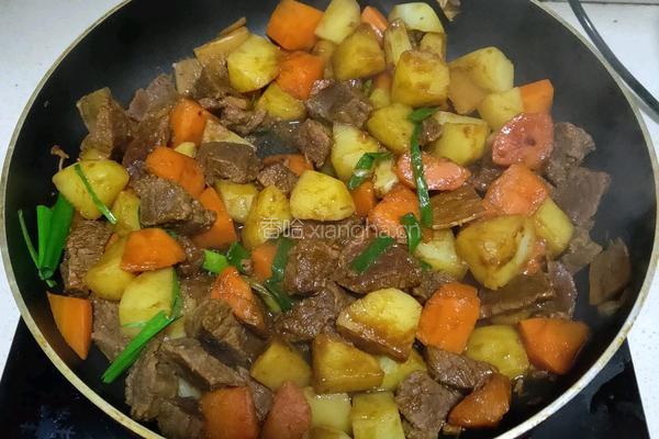 牛肉炖土豆的做法图解11