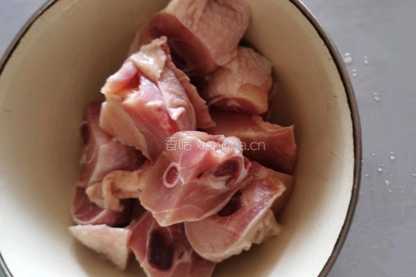 土豆炖鸡腿的做法图解3