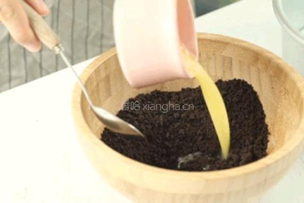 奥利奥酸奶慕斯的做法图解1