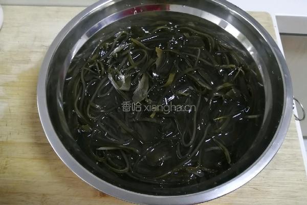 凉拌海带丝的做法图解1
