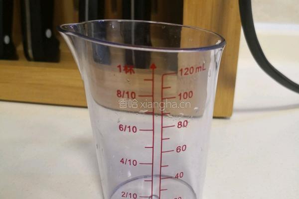自制红豆豆浆的做法图解1